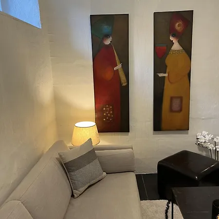 Apartment In The Heart Of